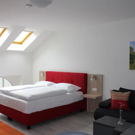 Bed & Breakfast Gaestehaus Karl August 3*