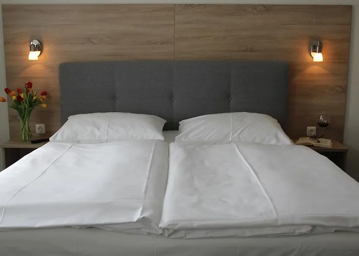 Karl August Bed & Breakfast 3*